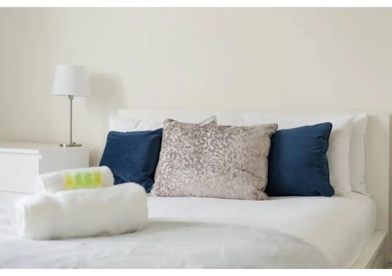 Joivy Spacious 3-Bed Flat With Castle Views Apartment Edinburgh 0*,